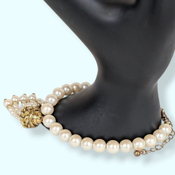 (2/$20) White Faux Pearl Tassel Bracelet - Picture 2 of 5